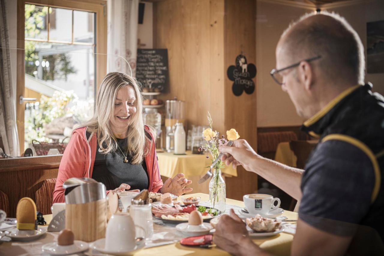 Cafe Pension Koller Hotell Brixen im Thale Exteriör bild